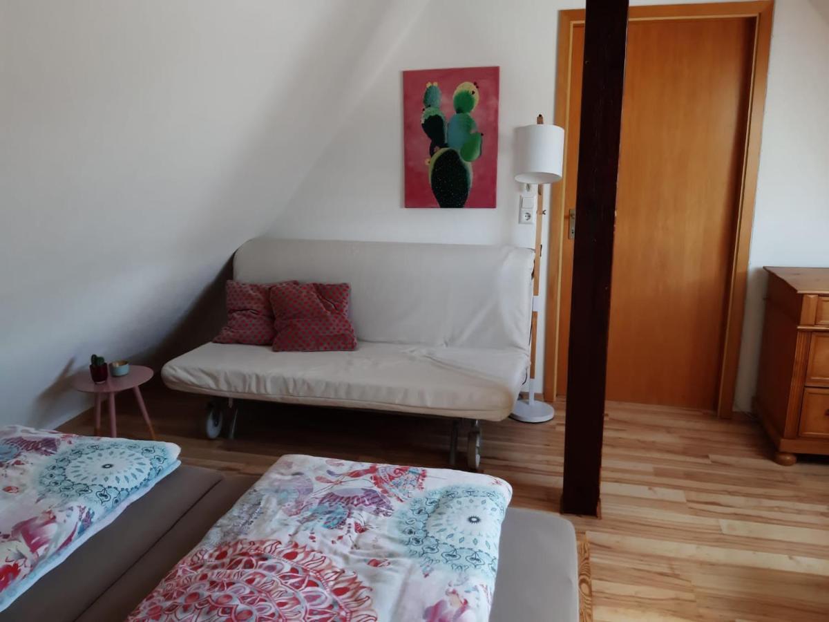 Giebelzimmer Mit Weinbergblick Stetten  エクステリア 写真