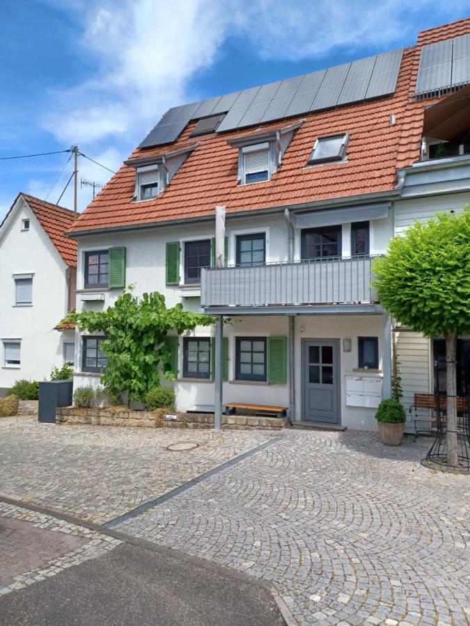 Giebelzimmer Mit Weinbergblick Stetten  エクステリア 写真